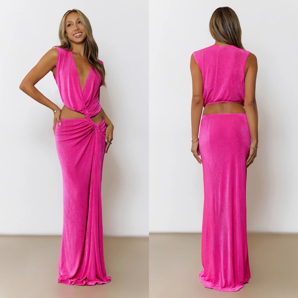 *24 HOUR SALE* Don’t Get It Twisted Twist Cut Out Maxi Dress - Picture 8 of 9